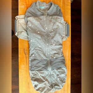 SNOO Happiest Baby Bassinet Fitted sheets and swaddles- Bundle!